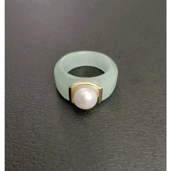 Natural Green Jade Pearl 14k Solid Yellow Gold Accent Ring Size 6 Brand New - Picture 1 of 8